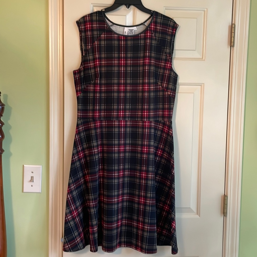 Black/red plaid knit skater dress
